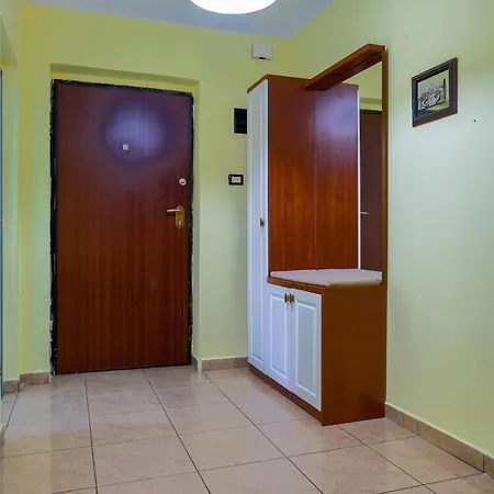 Serenity Center Apartment Tirana