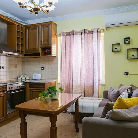 Apartment Serenity Center Tirana