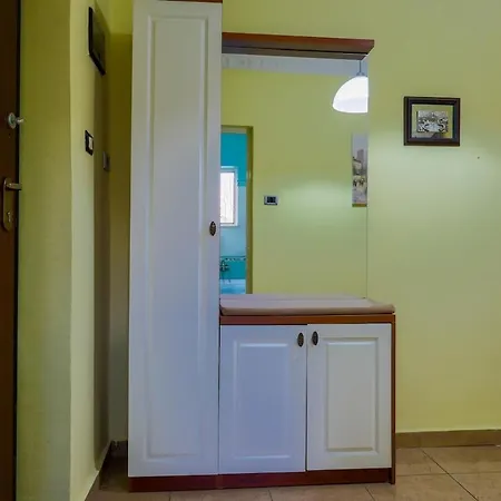 Serenity Center Apartment
